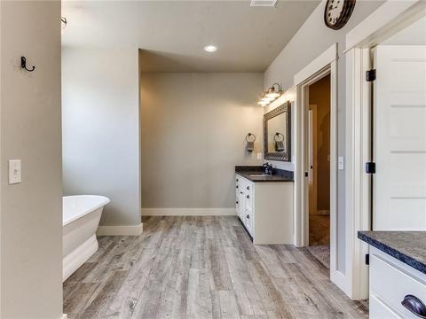 30302 Hardesty Dr, Mcloud, OK 74851 photo 17