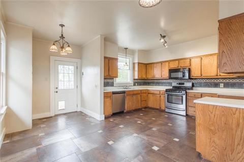 608 E Noble Ave, Guthrie, OK 73044 photo 9