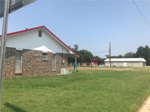 102 N Oak Ave, Erick, OK 73645 photo 21