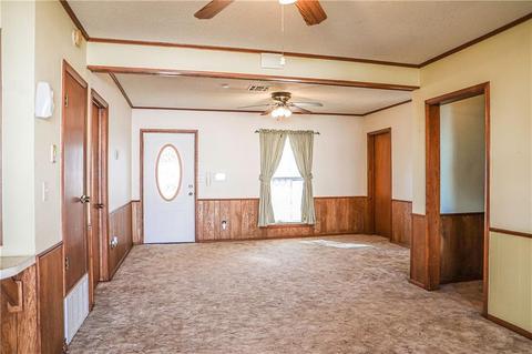 102 N Oak Ave, Erick, OK 73645 photo 3