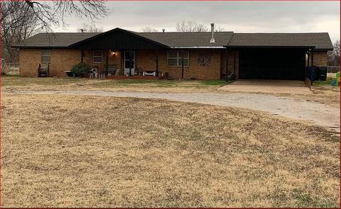 604 S 2nd St, Comanche, OK 73529 photo 1