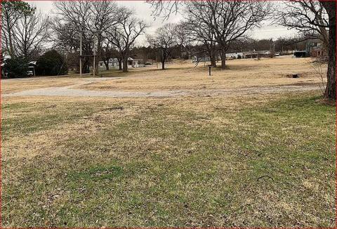 604 S 2nd St, Comanche, OK 73529 photo 14