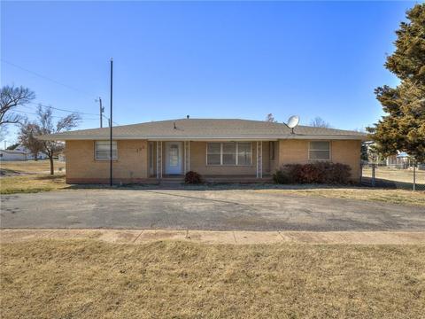 201 N Dewey St, Corn, OK 73024 photo 2