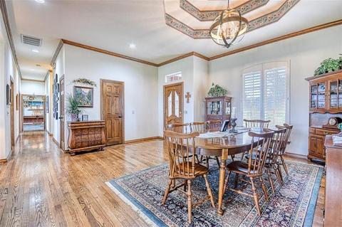 311 SE 27th St, Moore, OK 73160 photo 5