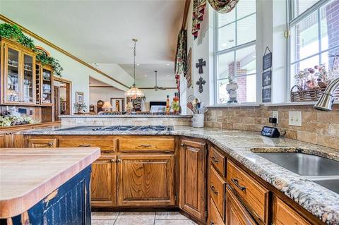 311 SE 27th St, Moore, OK 73160 photo 11