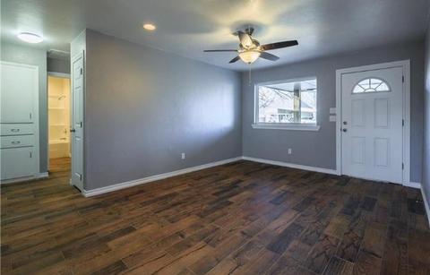304 SE 1st St, Tuttle, OK 73089 photo 9
