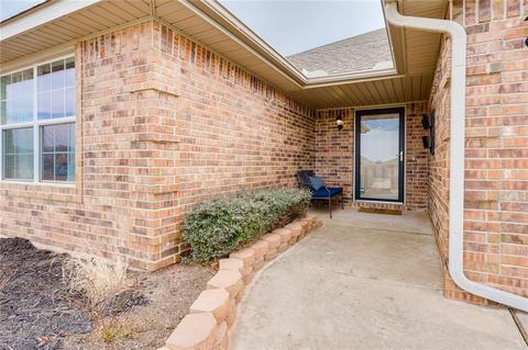 604 E Juniper Ln, Mustang, OK 73064 photo 5