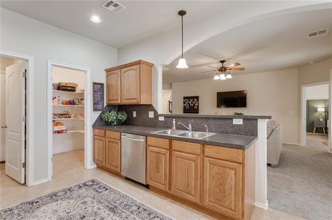 604 E Juniper Ln, Mustang, OK 73064 photo 13