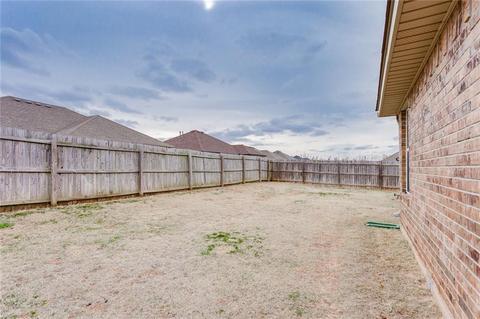 604 E Juniper Ln, Mustang, OK 73064 photo 35