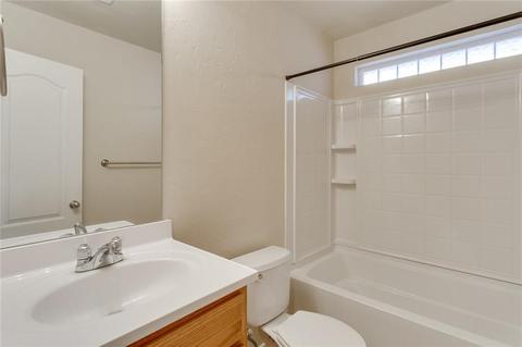 604 E Juniper Ln, Mustang, OK 73064 photo 29