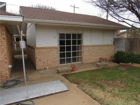 2405 Seminole Cir, Altus, OK 73521 photo 15