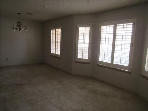 2405 Seminole Cir, Altus, OK 73521 photo 4