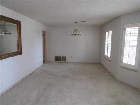 2405 Seminole Cir, Altus, OK 73521 photo 2