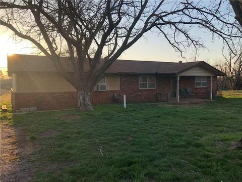 218 Meyers Dr, Tuttle, OK 73089 photo 1