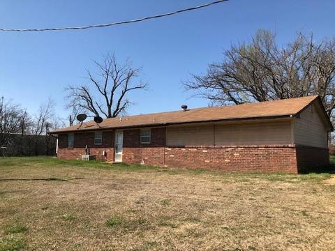 218 Meyers Dr, Tuttle, OK 73089 photo 4