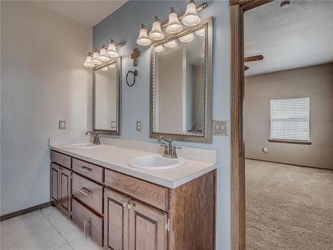 1759 E Rock Creek Rd, Tuttle, OK 73089 photo 19