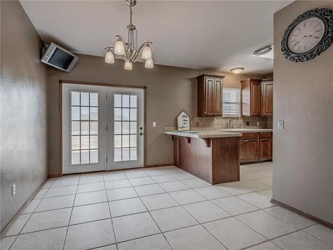 1759 E Rock Creek Rd, Tuttle, OK 73089 photo 8