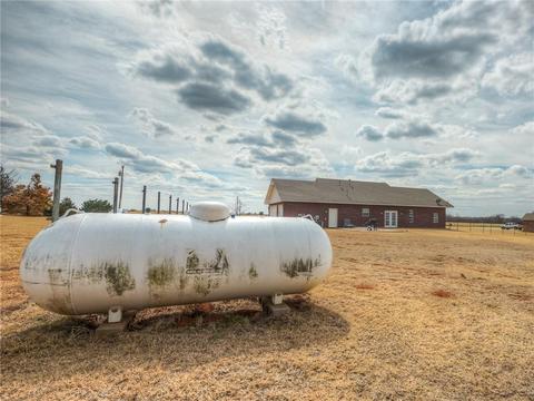 1759 E Rock Creek Rd, Tuttle, OK 73089 photo 32