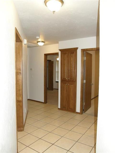 201 E 30th St, Edmond, OK 73013 photo 12