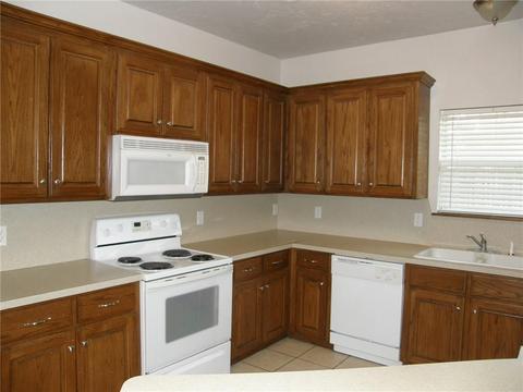 201 E 30th St, Edmond, OK 73013 photo 8