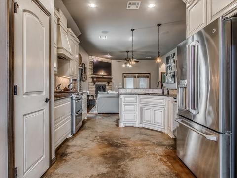 905 Ridgeway Dr, Moore, OK 73160 photo 8