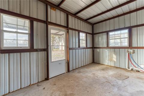 123 N Walnut Ave, Erick, OK 73645 photo 25