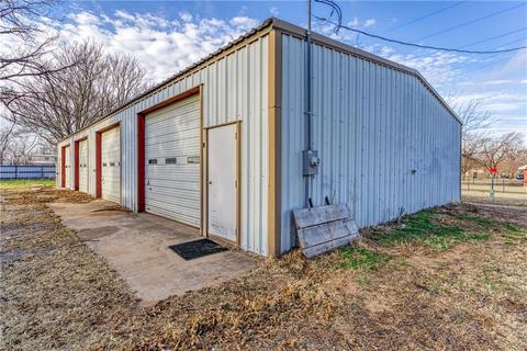 123 N Walnut Ave, Erick, OK 73645 photo 28