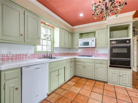 105 E 12th St, Edmond, OK 73034 photo 6