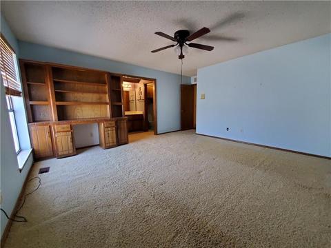 241 E Meade Dr, Yukon, OK 73099 photo 3