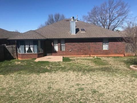 313 Waterfront Dr, Norman, OK 73071 photo 1