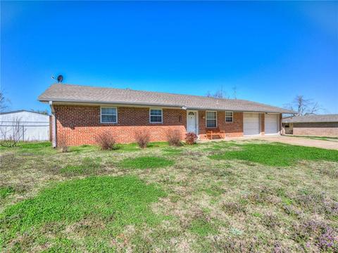 113 Folsom Dr, Mcloud, OK 74851 photo 2