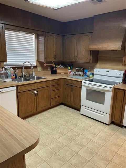 901 Cambridge Dr, Altus, OK 73521 photo 9