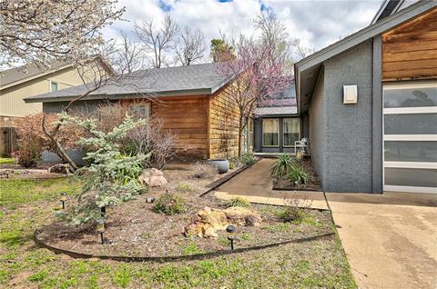2001 Paddock Cir, Norman, OK 73072 photo 2