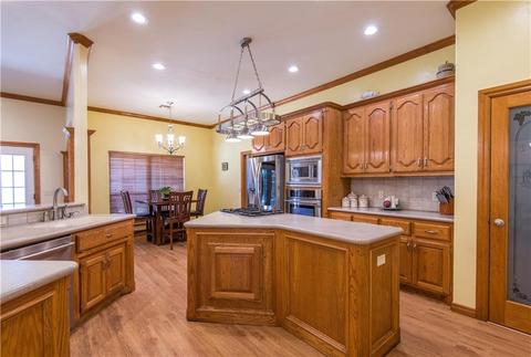 604 W Ridge Dr, Tuttle, OK 73089 photo 9