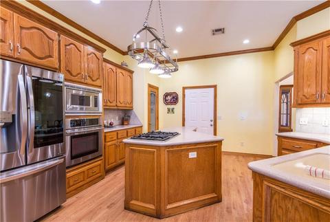 604 W Ridge Dr, Tuttle, OK 73089 photo 8
