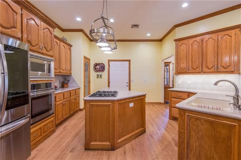 604 W Ridge Dr, Tuttle, OK 73089 photo 7