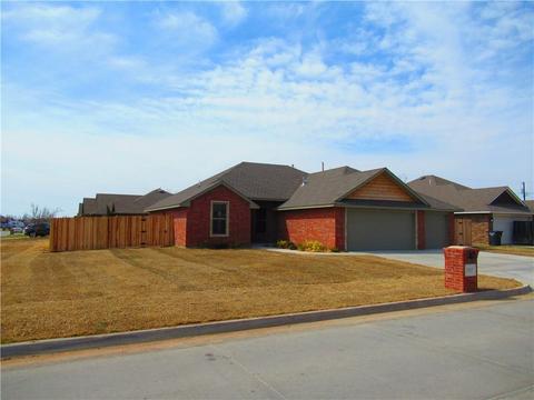 1017 Ridgeway Dr, Moore, OK 73160 photo 2