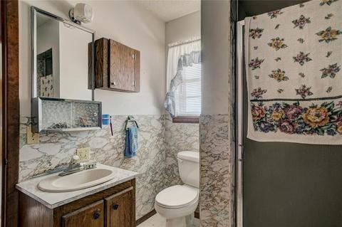 2103 Eighth St, Prague, OK 74864 photo 16