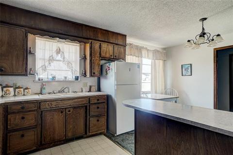 2103 Eighth St, Prague, OK 74864 photo 10
