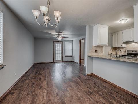 2123 Meench Dr, Moore, OK 73170 photo 4