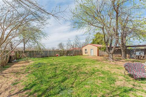 103 Wolf Ln, Tuttle, OK 73089 photo 6