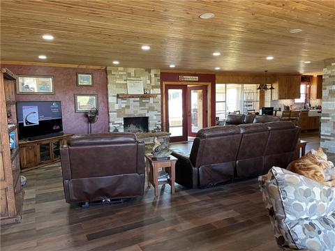 3053 E 8th St, Chandler, OK 74834 photo 2