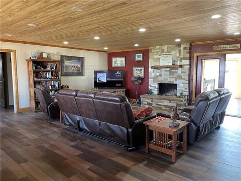 3053 E 8th St, Chandler, OK 74834 photo 5