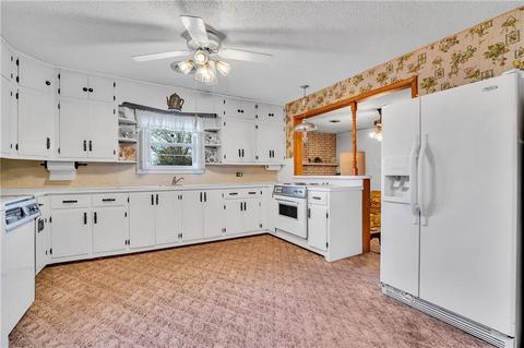 322 S Sheb Wooley St, Erick, OK 73645 photo 7