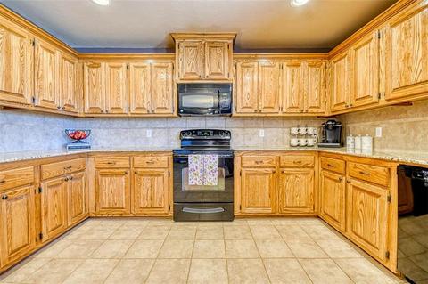 709 E Juniper Ln, Mustang, OK 73064 photo 11