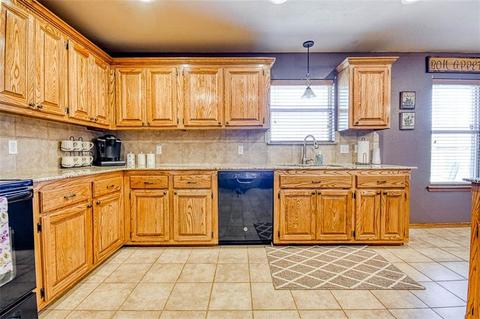 709 E Juniper Ln, Mustang, OK 73064 photo 12