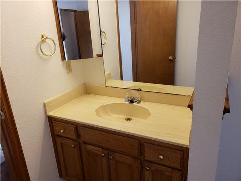 2118 Parkview Dr, Moore, OK 73170 photo 8