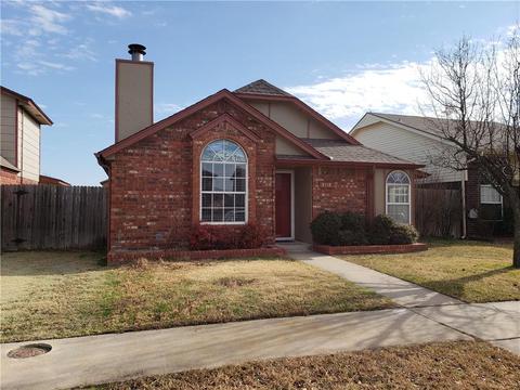 2118 Parkview Dr, Moore, OK 73170 photo 1