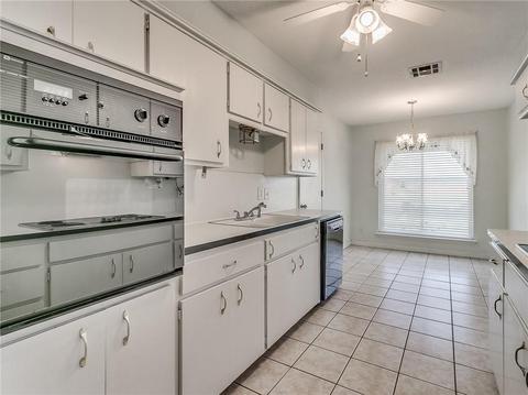 7720 NW 31st St, Bethany, OK 73008 photo 10