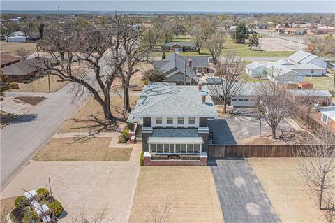 703 N Prouty Ave, Watonga, OK 73772 photo 9